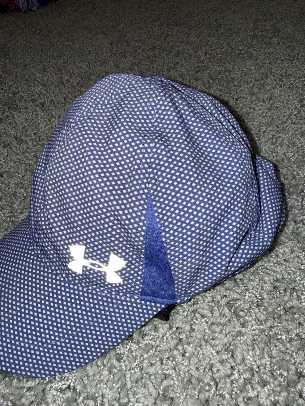 Under Armour purple and White Dot Running Cap Youth - Picture 3 of 6